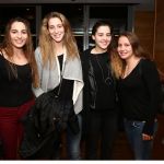 Η κοπή της πίτας σε οικογενειακό κλίμα!