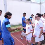 Δίπλα.. στα είδωλα τους τα παιδιά από την Αυστραλία!