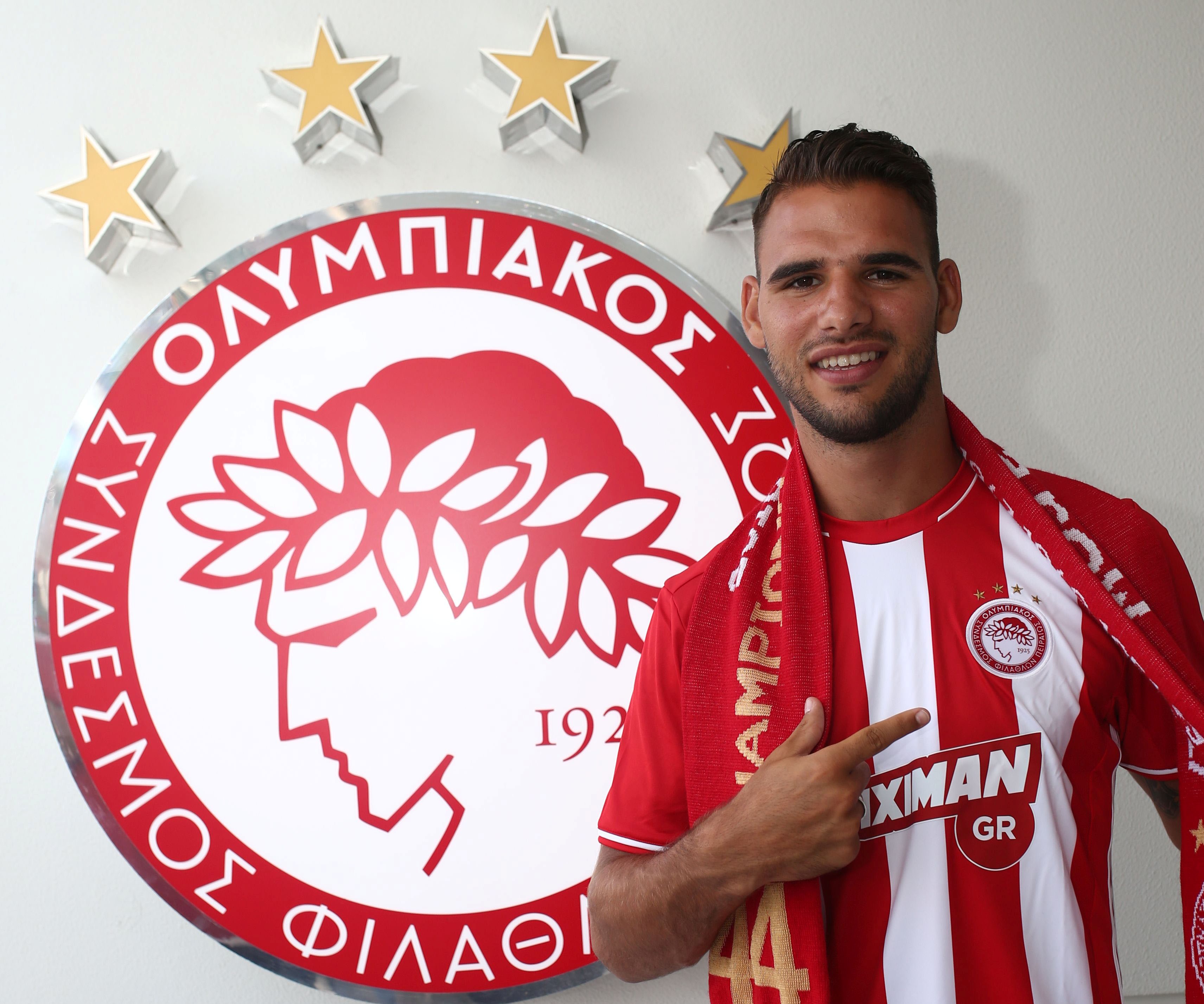 Photostory from the transfer of Panagiotis Tachtsidis at Olympiacos