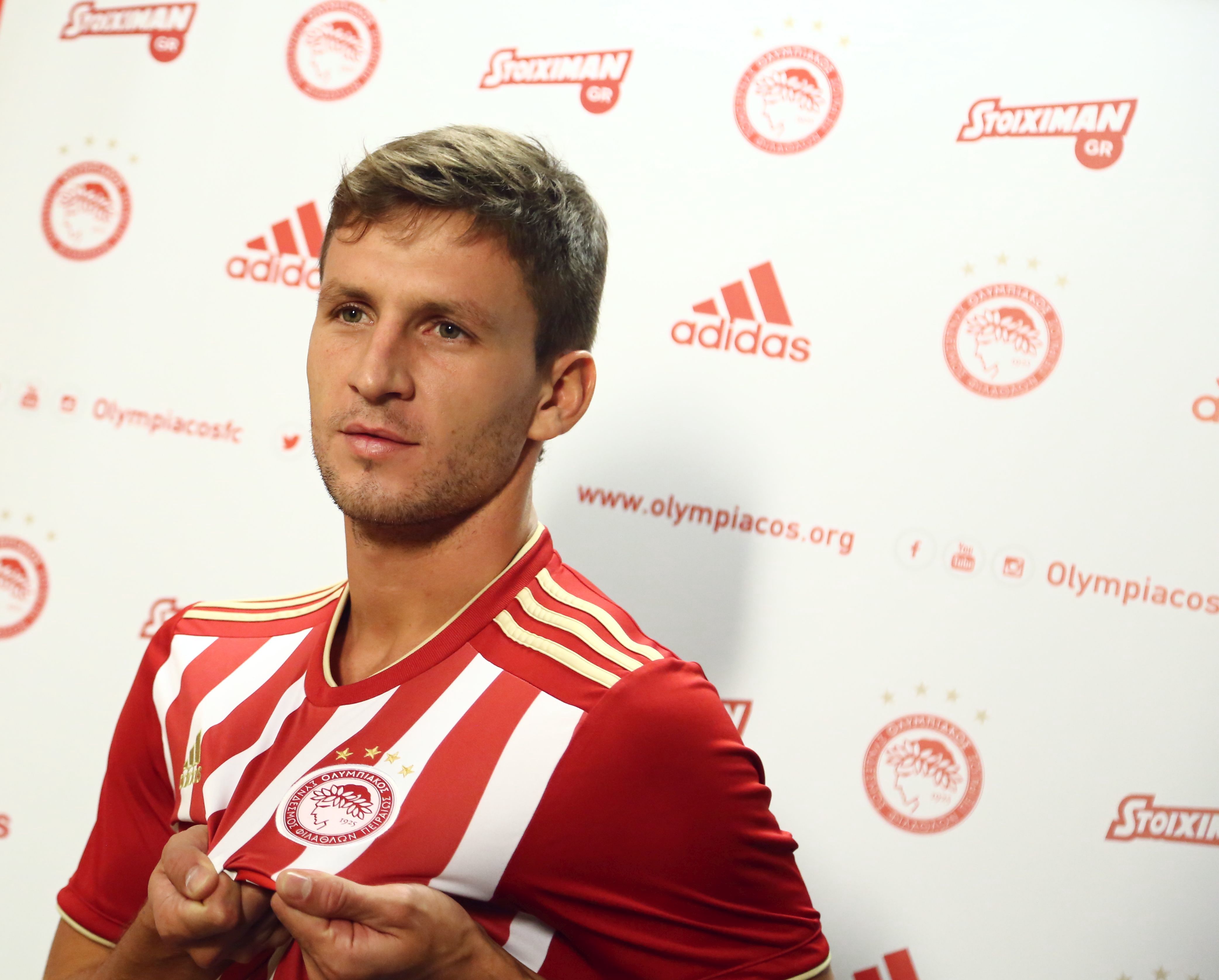 Photostory from the transfer of Franco Soldano at Olympiacos