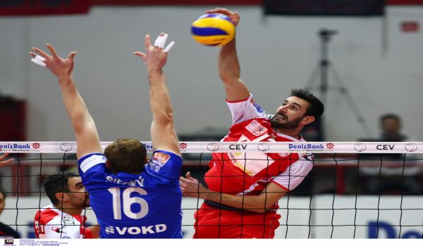 Ανανέωσε ο Νίκος Σμαραγδής