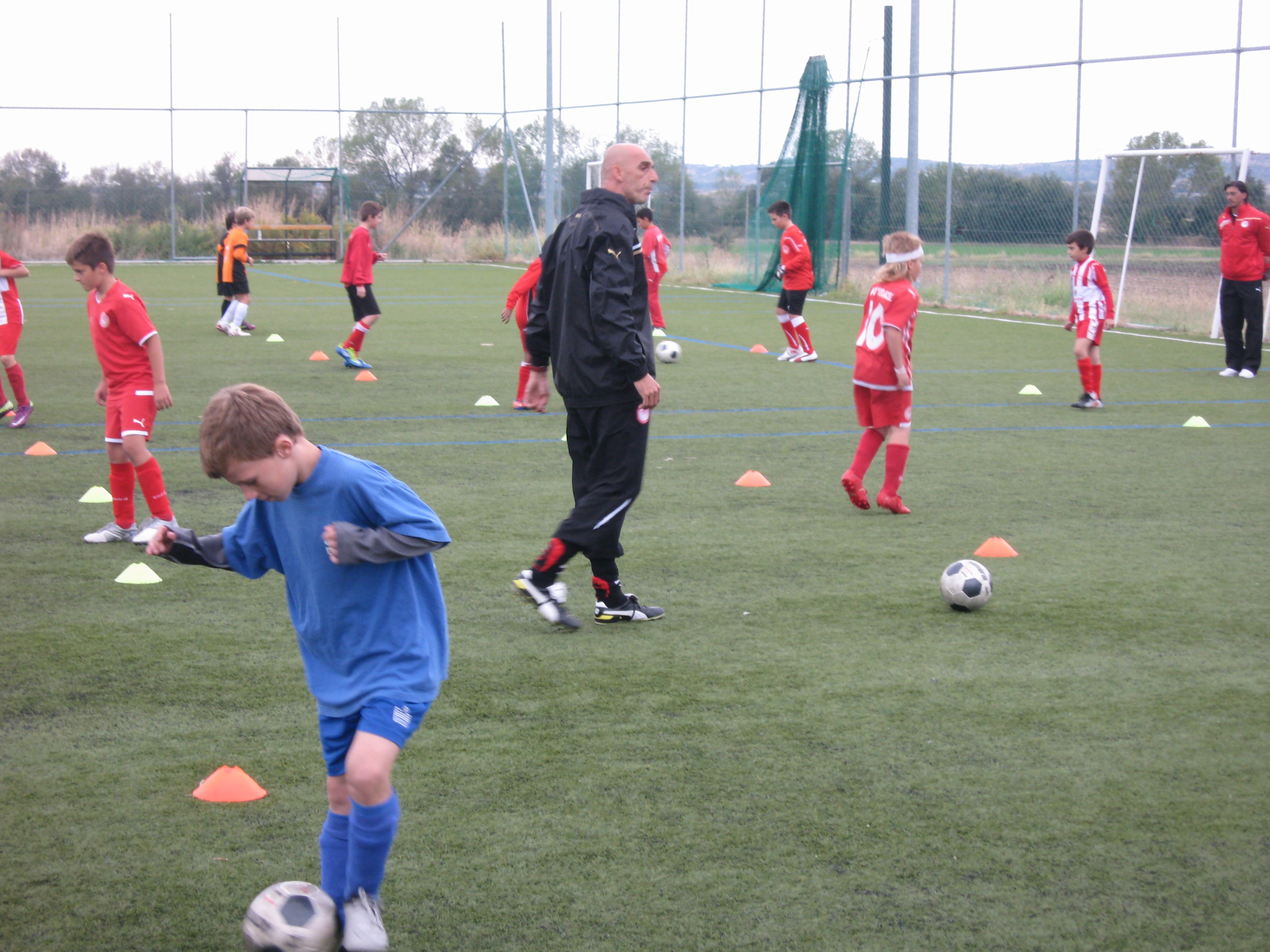 Δοκιμές ποδοσφαιριστών, στις 12 και 13 Ιανουαρίου 2012  στη Λαμία