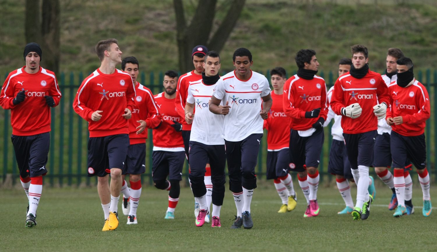 Στην Αγγλία η ομάδα Νέων