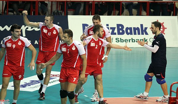 Βήμα πρόκρισης στους “12”