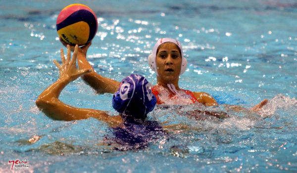 Για το αήττητο τα κορίτσια!