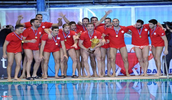 Για τη νίκη με τη Γιουγκ!