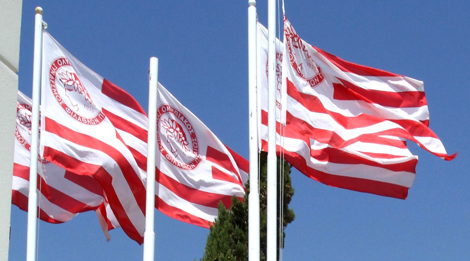 Συγχαρητήρια από Ρεάλ Μαδρίτης, Κλουζ και Π.Σ.Α.Τ.