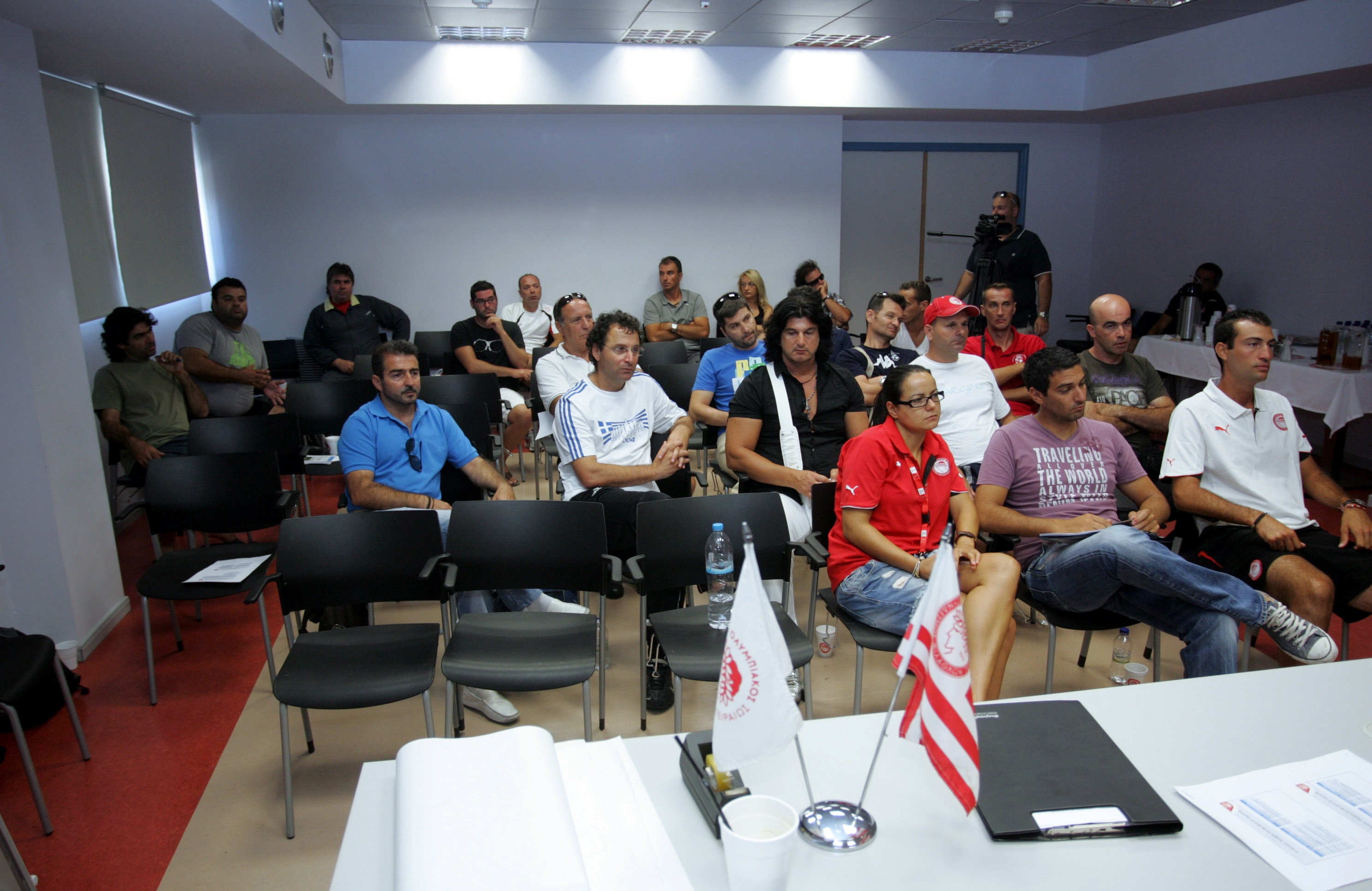 Ολοκληρώθηκε με επιτυχία το πρώτο επιμορφωτικό σεμινάριο της Ακαδημίας