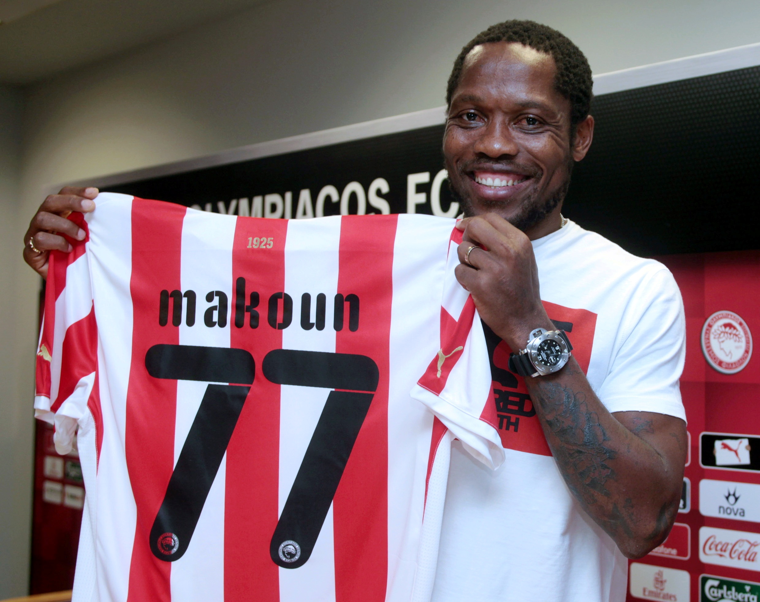 Makoun moves to Piraeus