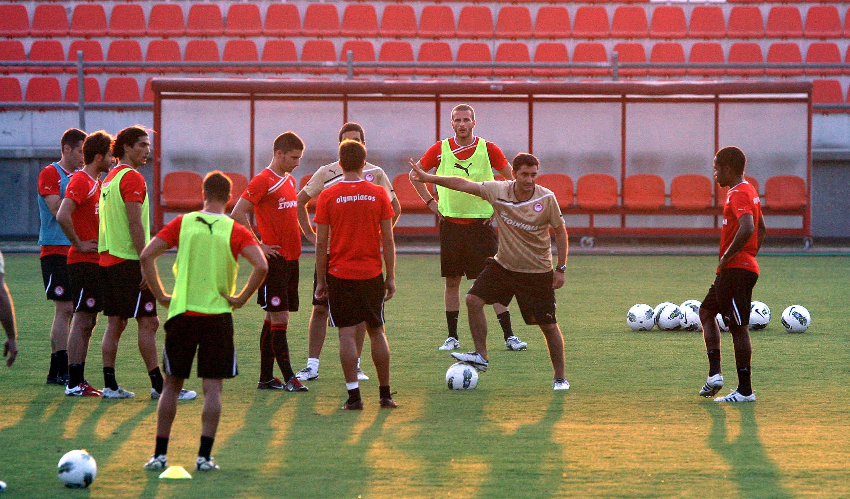 Ariel Ibagaza trained normally along with the rest of the team