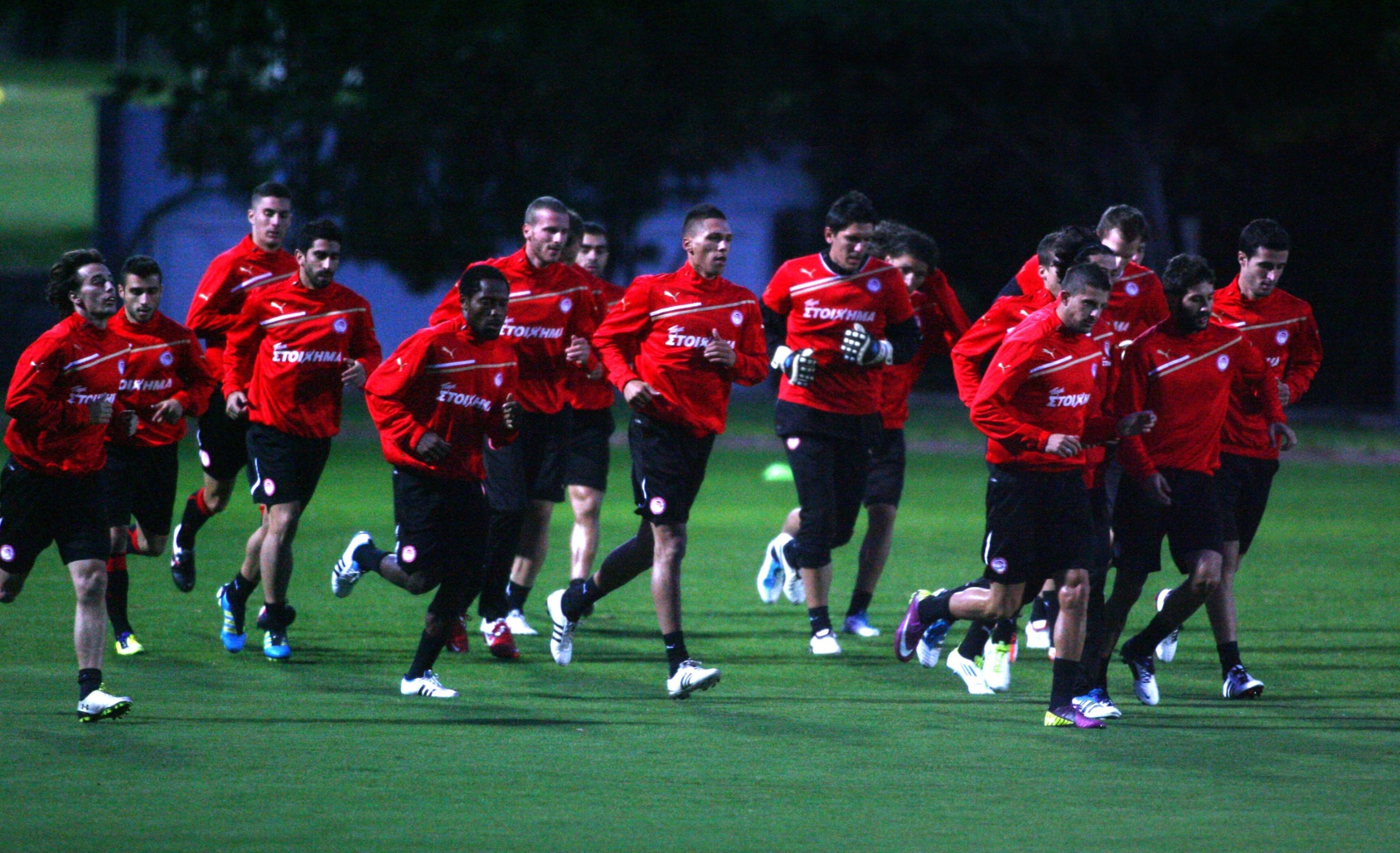 Los internacionales se incorporan al entrenamiento