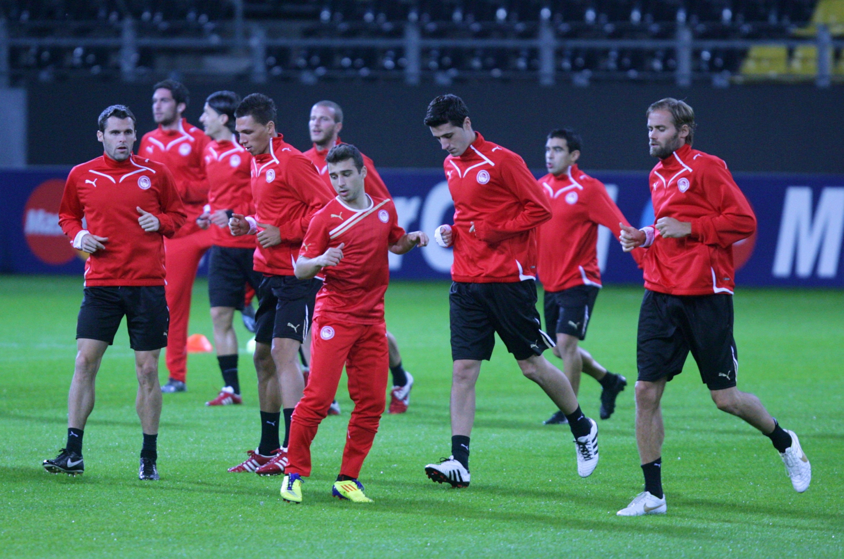 Fuster se entrena con el grupo