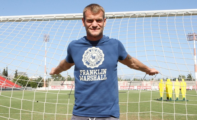 «Tιμή να παίζουμε μπροστά σε τέτοιο κόσμο»