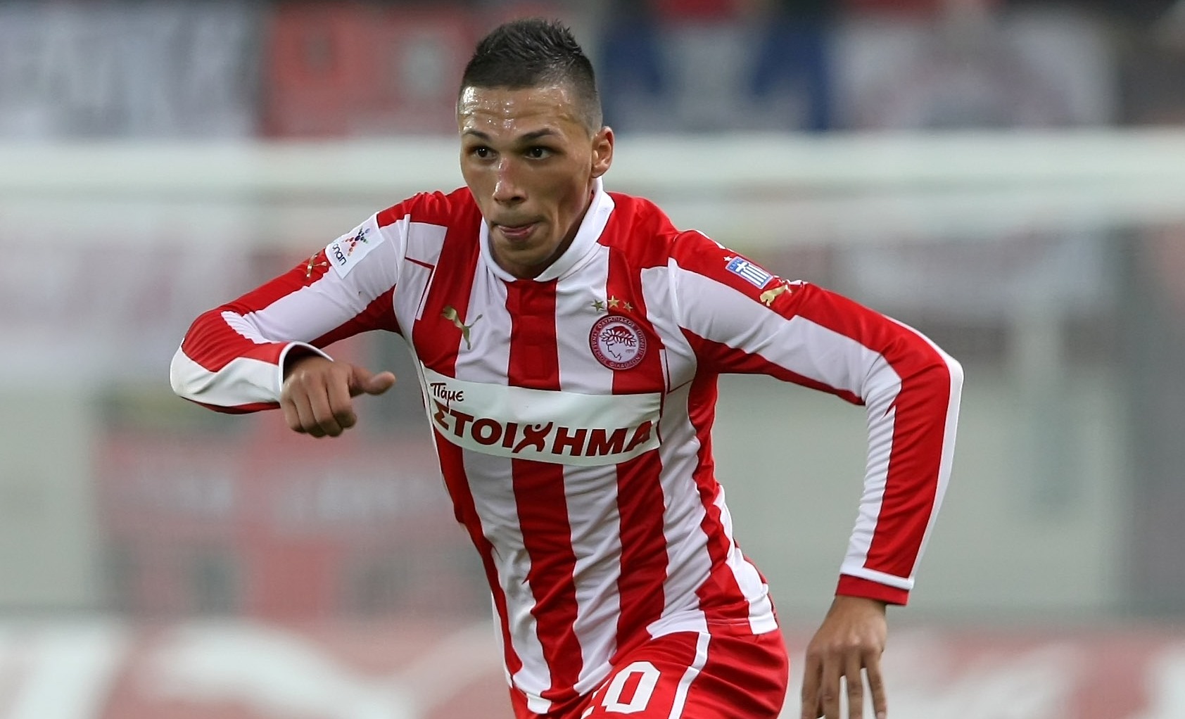 Επέκταση συμβολαίου για τον Χοσέ Χολέβα