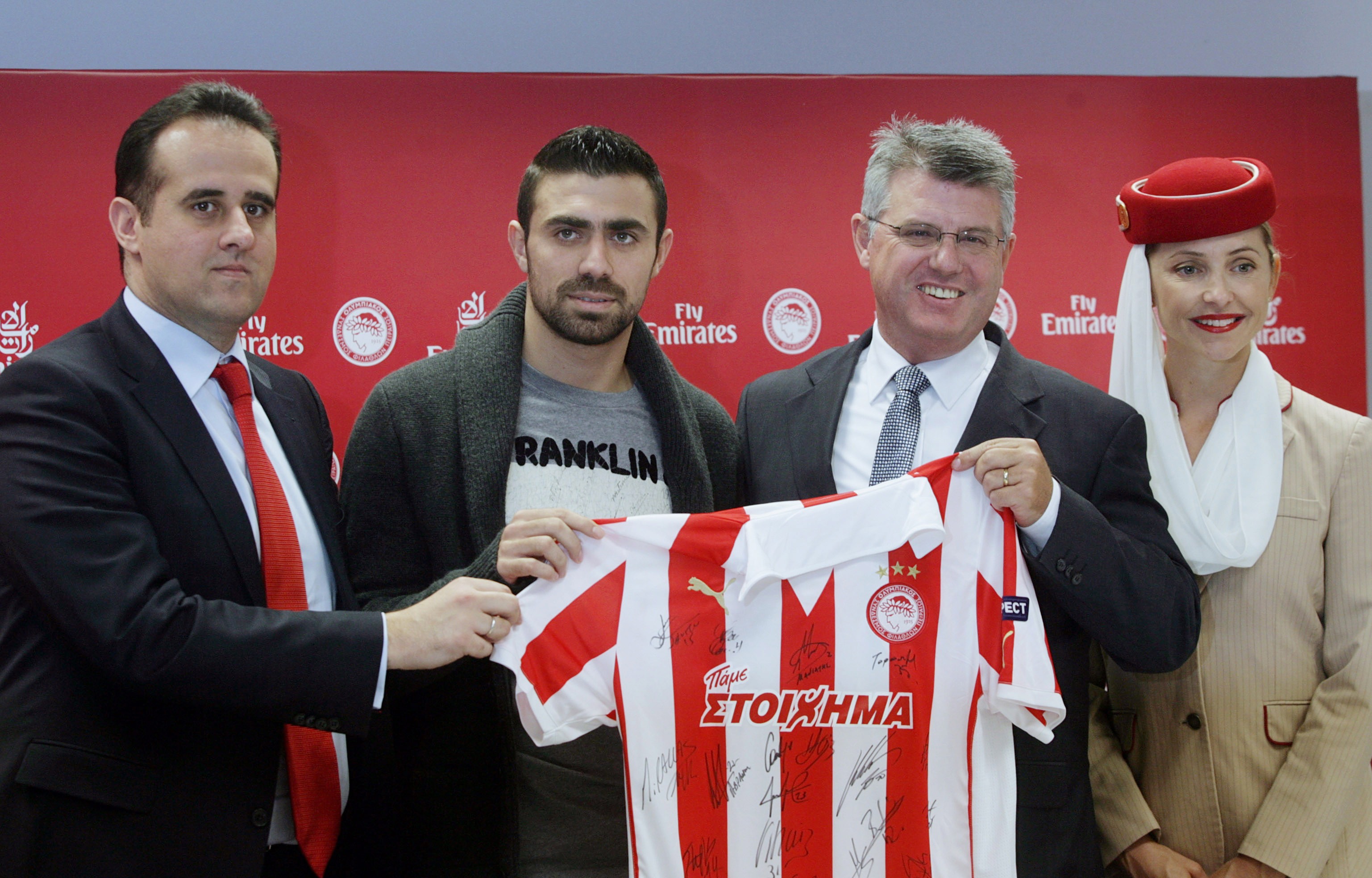 OLYMPIACOS y EMIRATES continúan volando alto