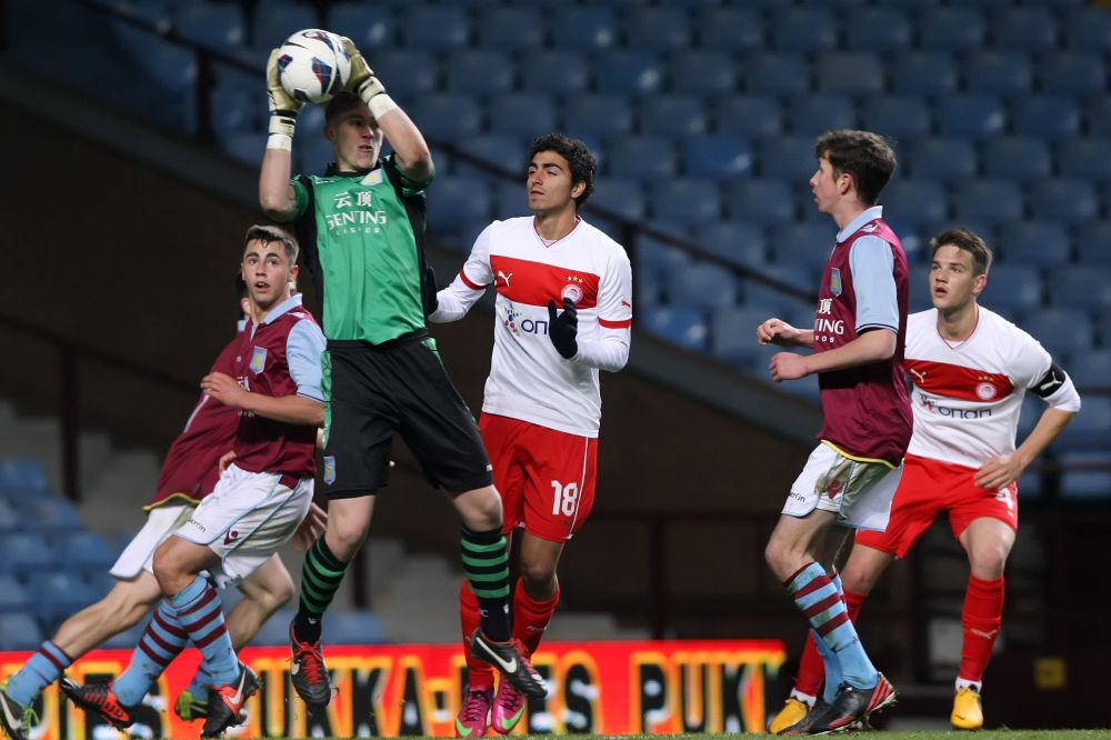 Άστον Βίλα Κ20-Ολυμπιακός Κ20	1-0