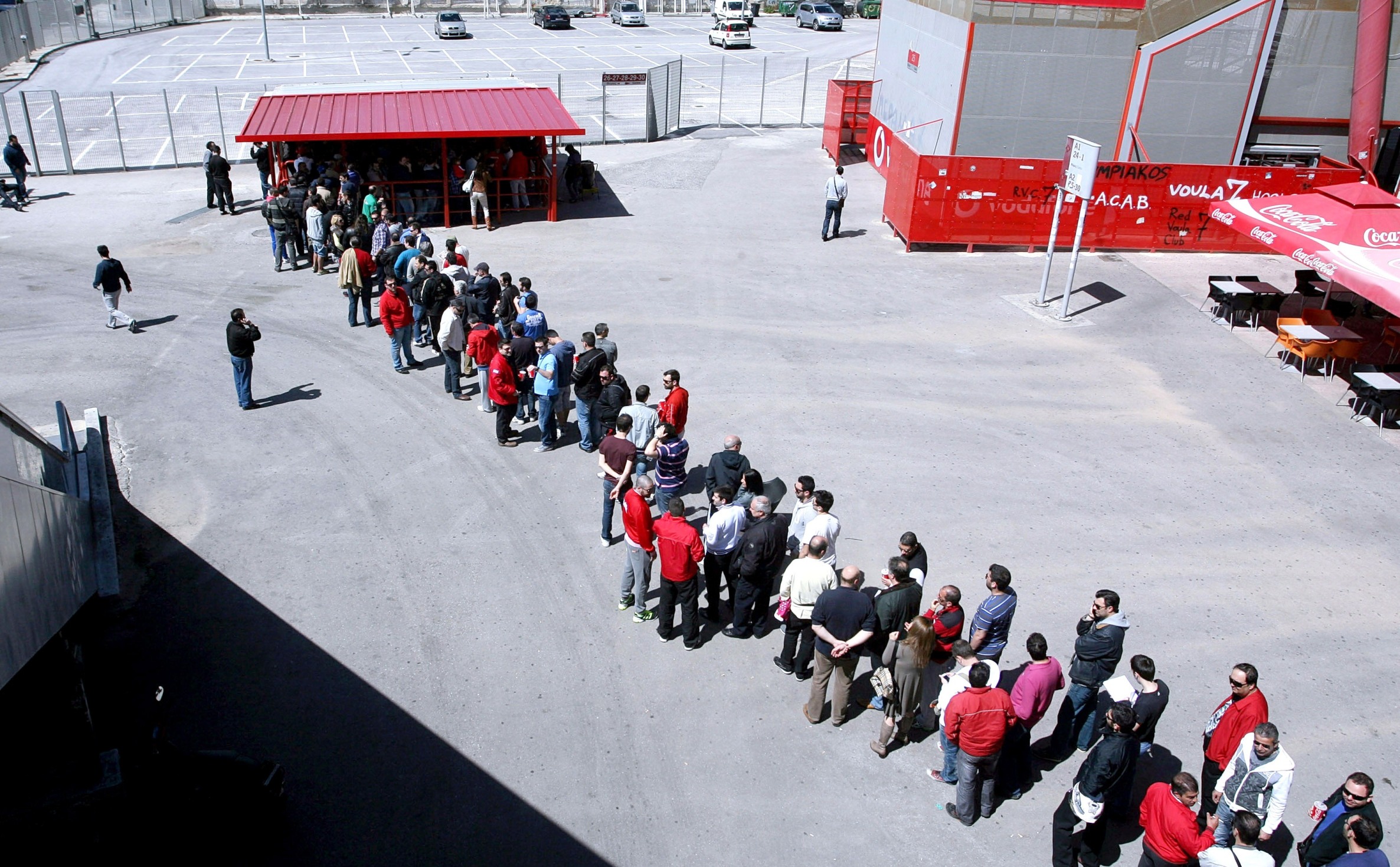 Ανοικτά σήμερα μέχρι τις 19:00 τα εκδοτήρια εισιτηρίων του “Γ. Καραϊσκάκης”