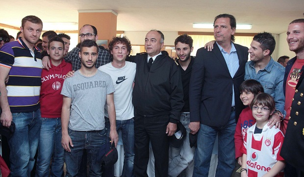 A warm welcome in Salamina!