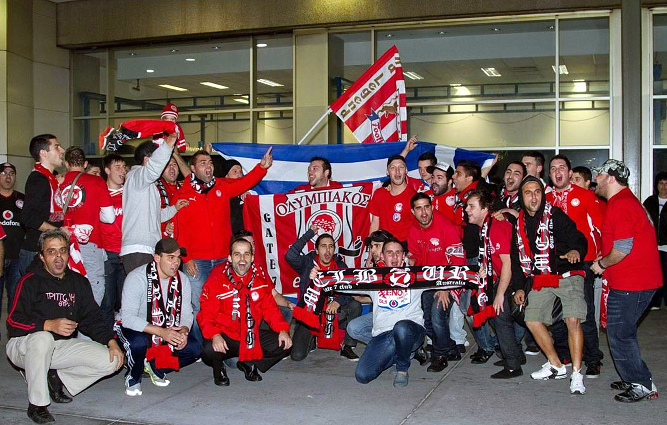 Απέραντη αγάπη για Θρύλο και Ελλάδα