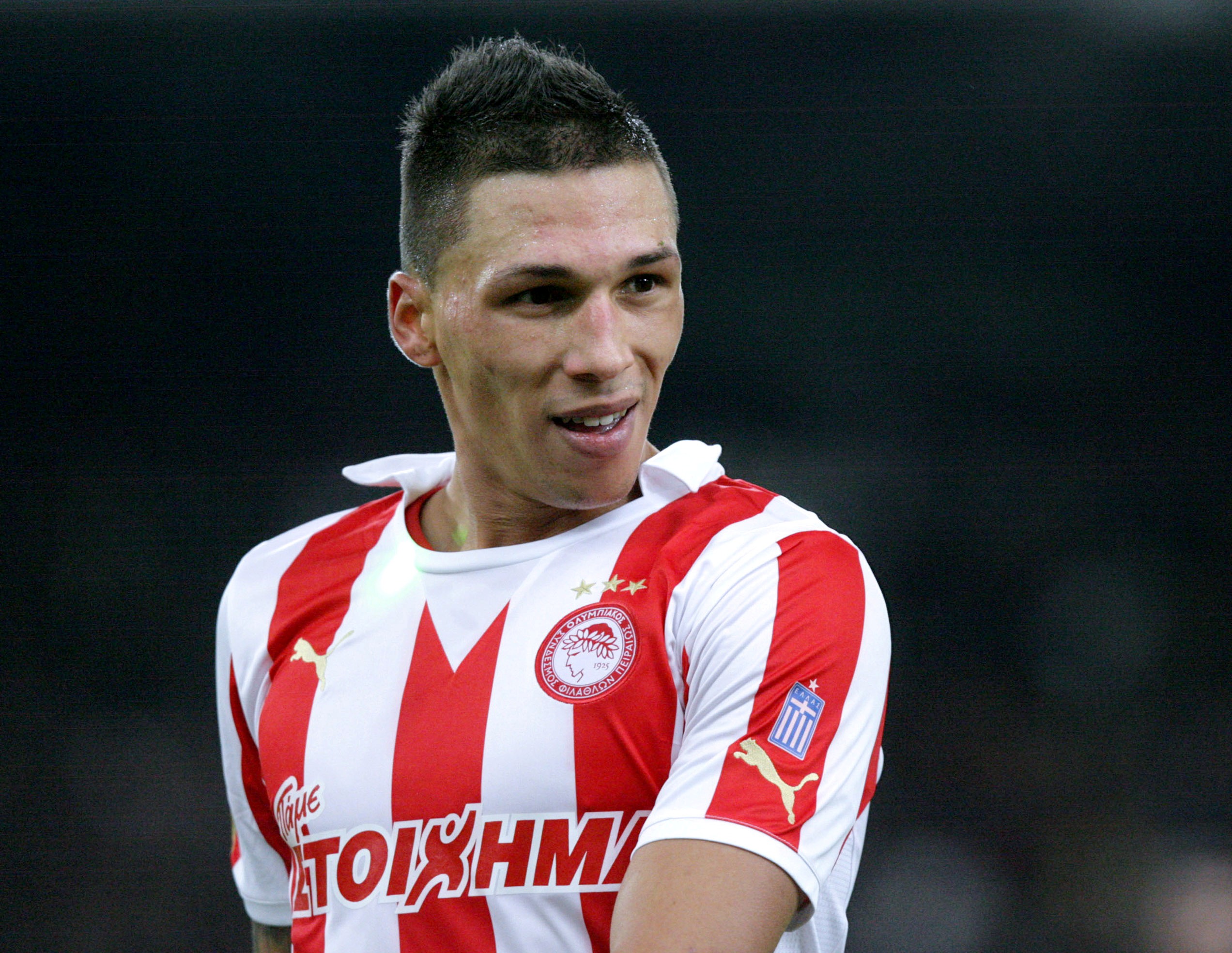 Οίδημα μαλακών μορίων και μικρό υποπεριοστικό αιμάτωμα ο Χολέβας