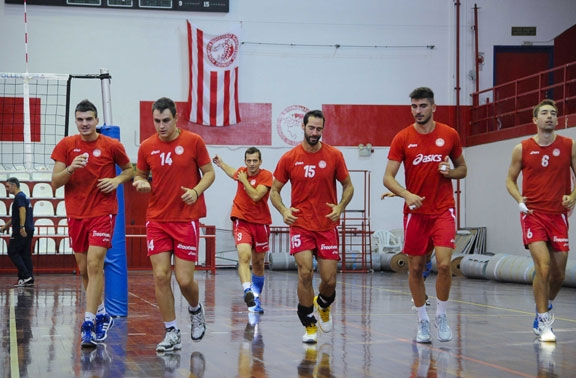 Από την Ακαδημία στο ρόστερ των νταμπλούχων