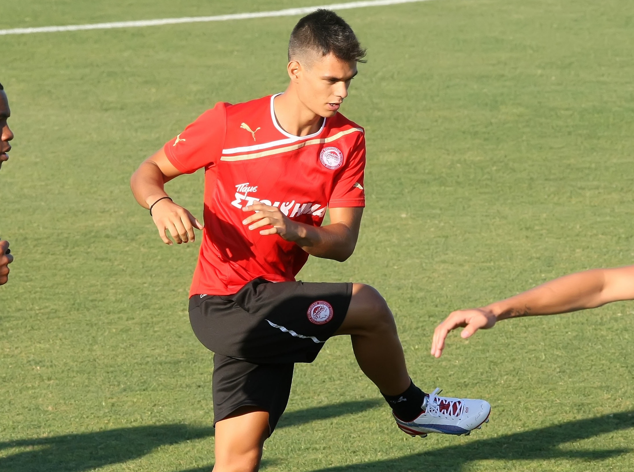 Vasilis Karagounis joins Olympiacos