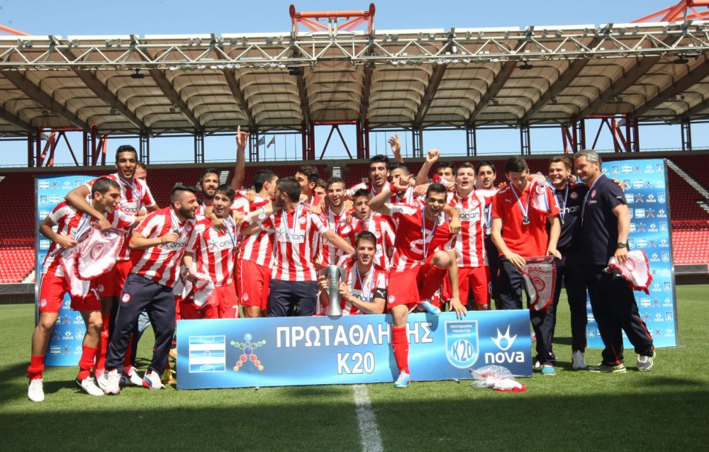 Το τρόπαιο στους πανάξιους Πρωταθλητές!