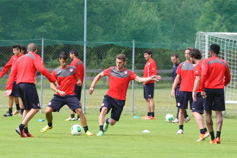 Δουλειά πριν το φιλικό