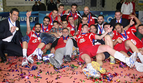 Άνοιξε ο χορός των φετινών τροπαίων