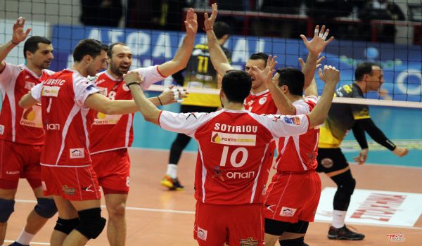 Ο Ολυμπιακός κέρδισε 3-1 σετ την ΑΕΚ!