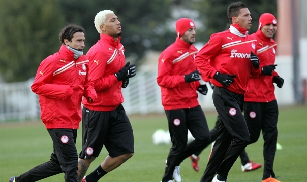 Primera sesión preparatoria de cara al partido contra el Panionios