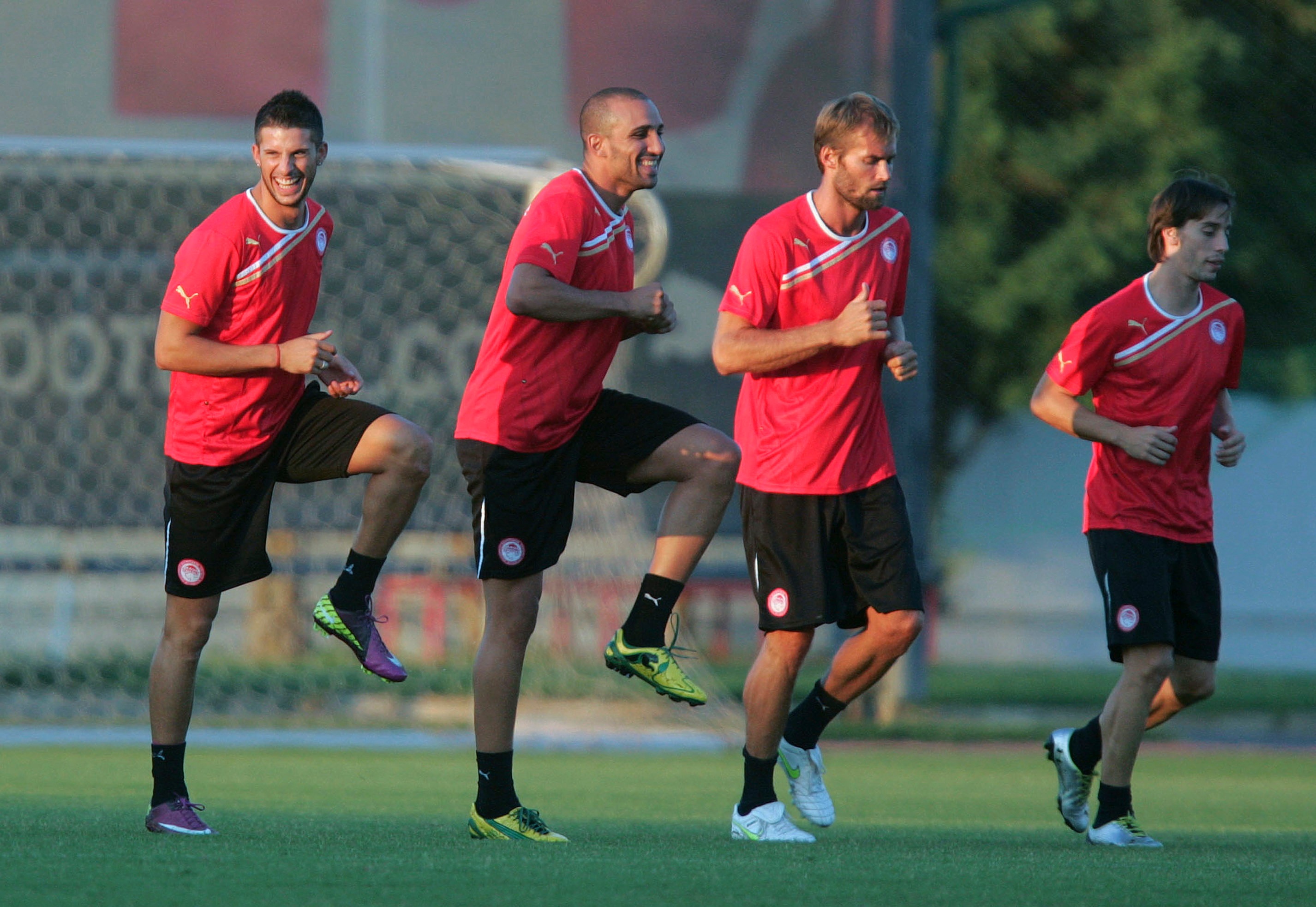 Mellberg se entrena con el grupo