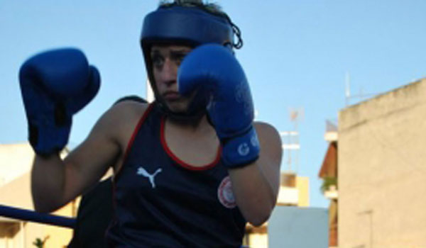 Τίτλος και στην πυγμαχία