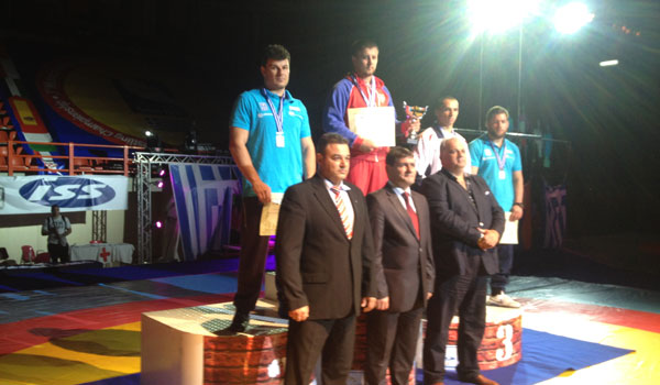 Μπράβο Κώστα