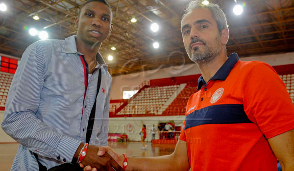 Ρόναλντ Χιμένεθ: “Είμαι έτοιμος να παίξω”