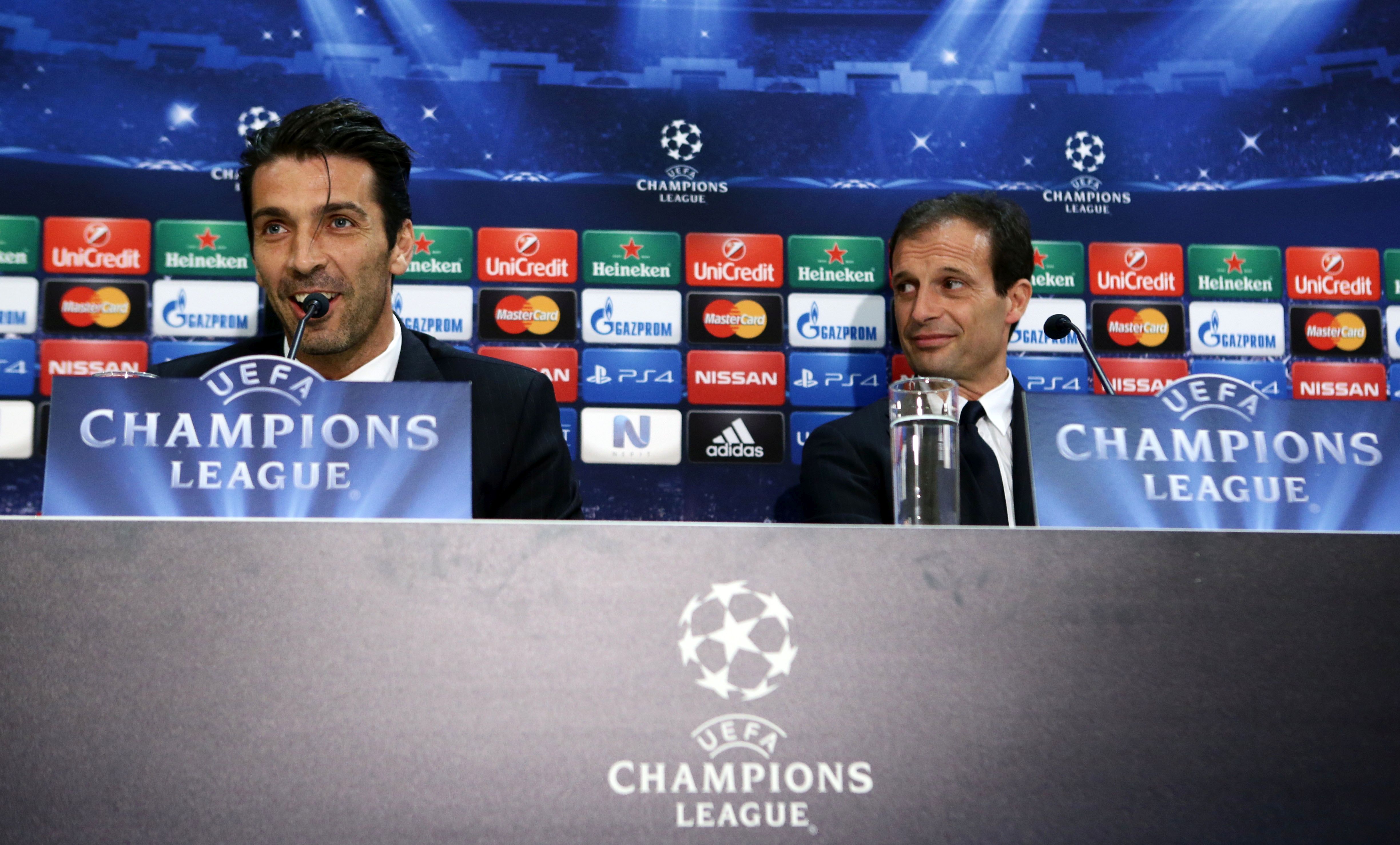 Μπουφόν: «Αξίζει να βρίσκεται στο τοπ της Ευρώπης ο Ολυμπιακός»