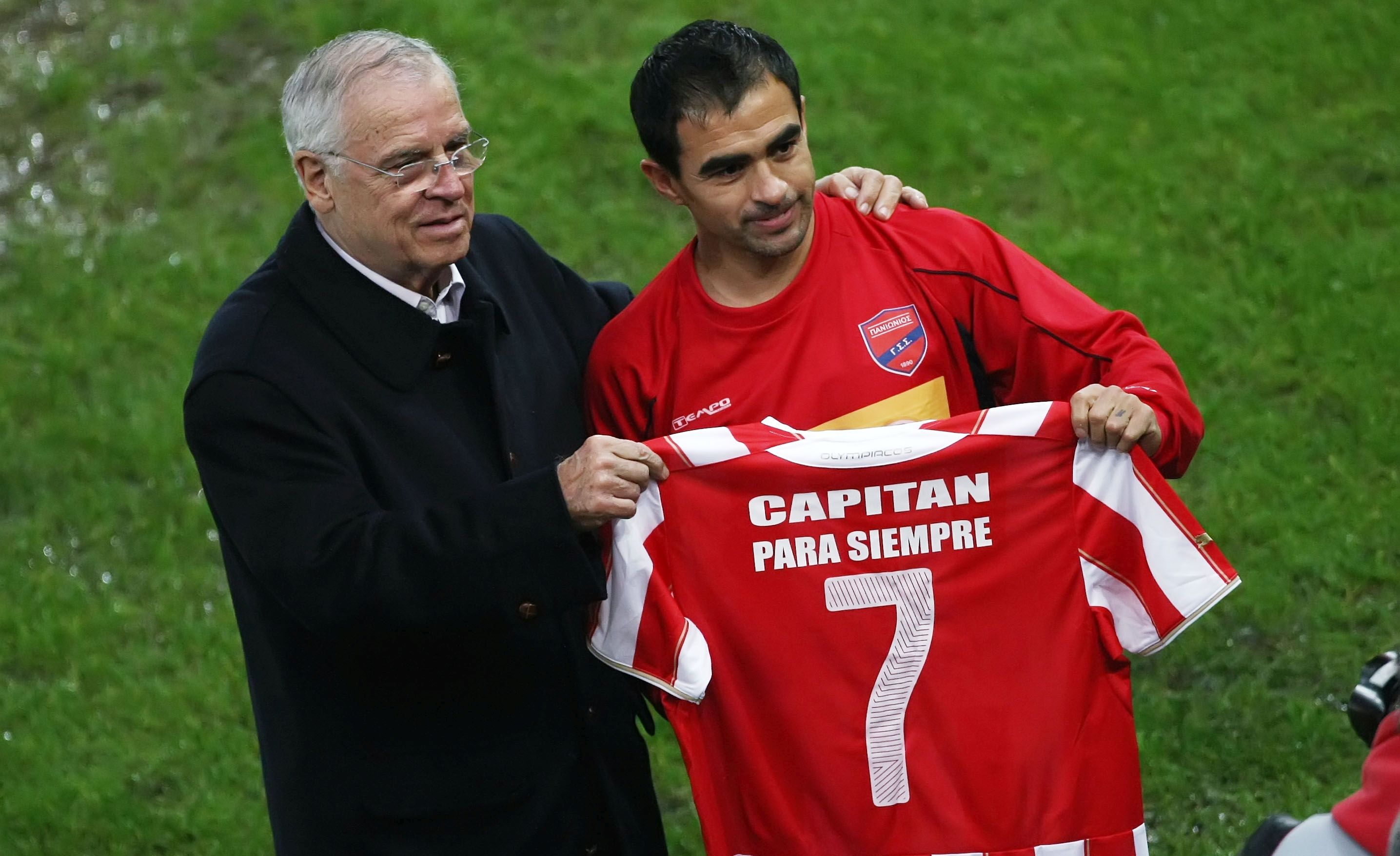 Τιμήθηκε ο Ιμπαγάσα!