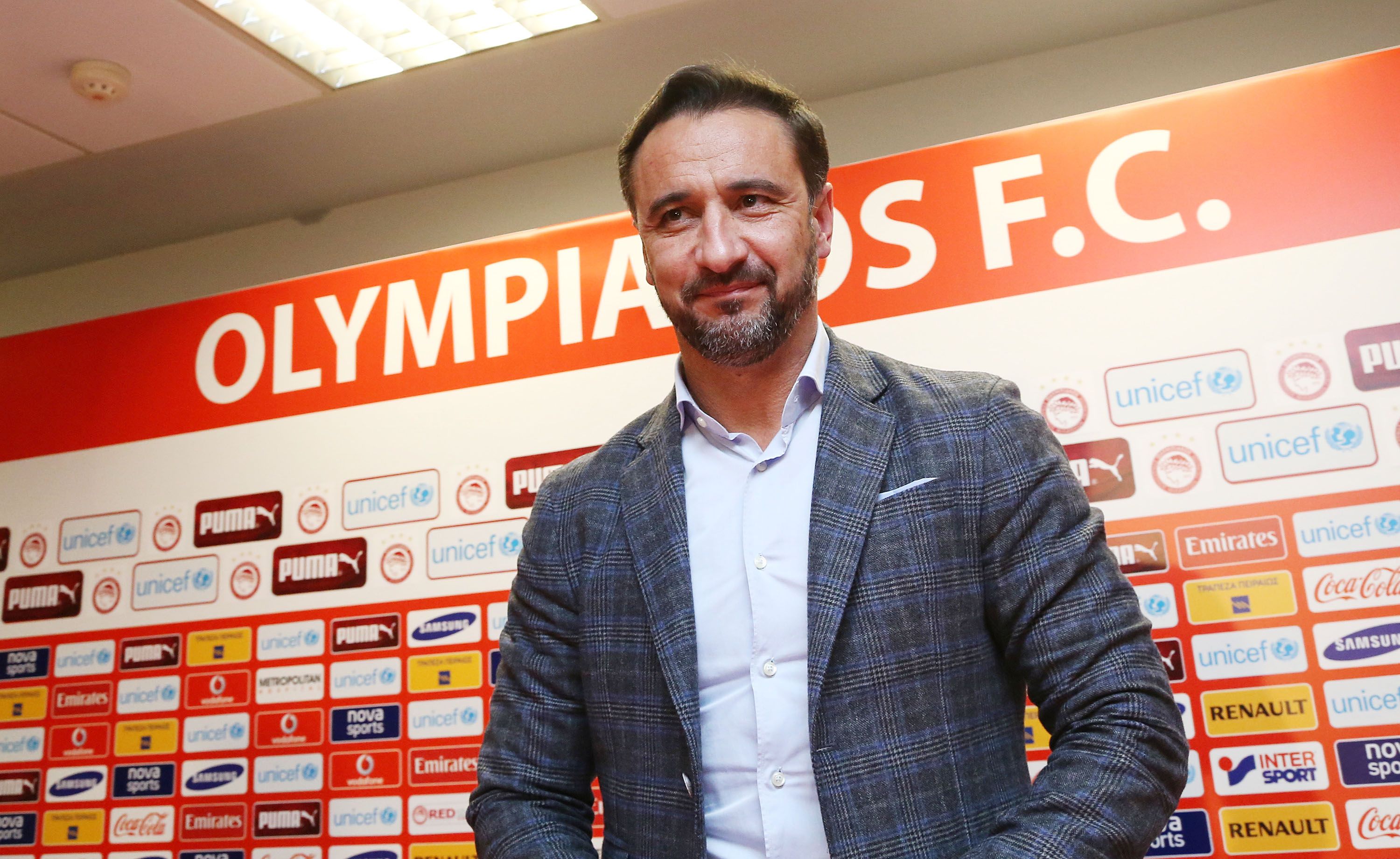 “¡Trabajo para lograr títulos y éxitos!”