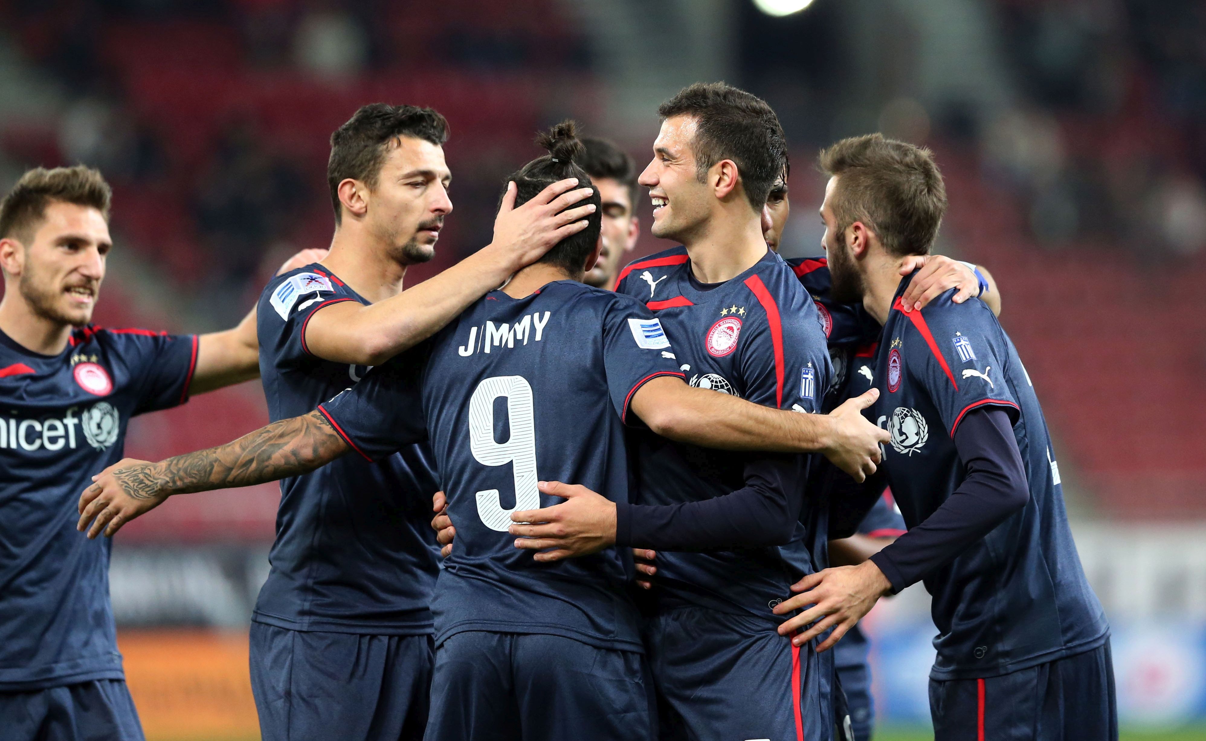 Με ΑΕΚ στους «8»!