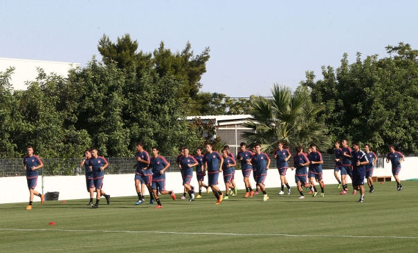 Διπλή μεταγραφική ενίσχυση για την Ακαδημία