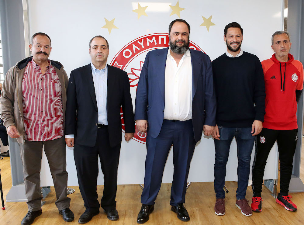 ΒΑΓΓΕΛΗΣ ΜΑΡΙΝΑΚΗΣ: «Υγεία και επιτυχίες και το 2017»