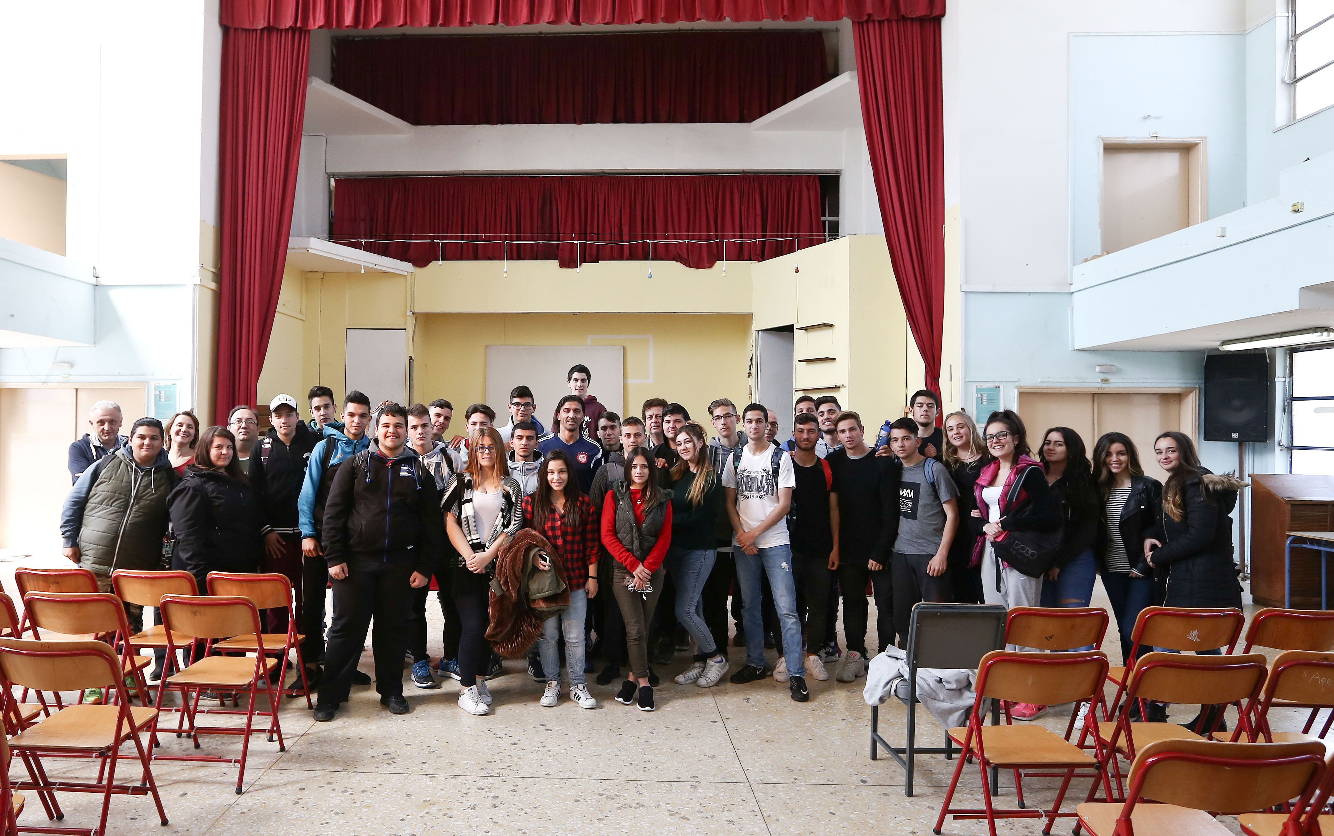 Επίσκεψη Αμανατίδη στο 1ο ΕΠΑΛ Πειραιά