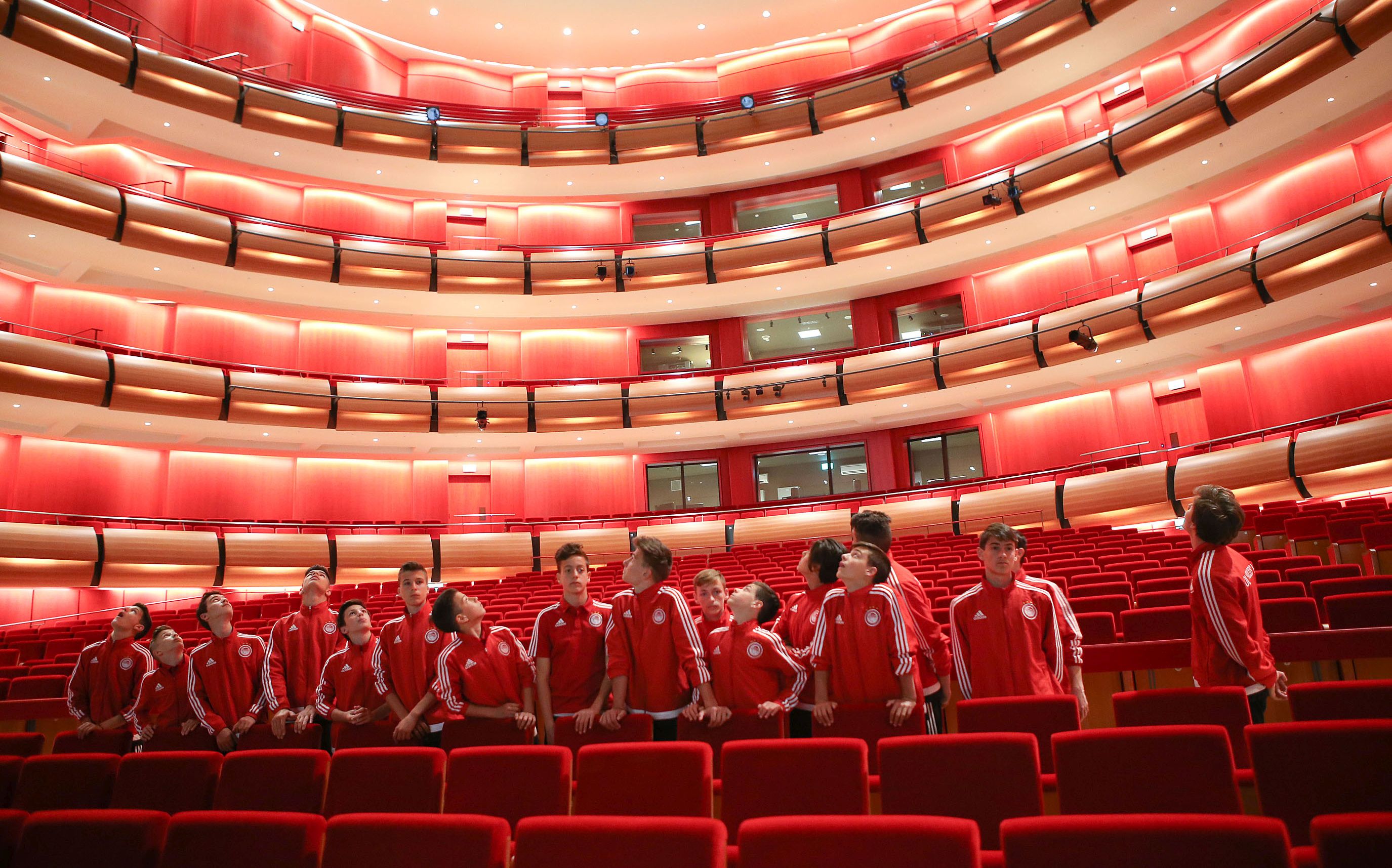 Ξενάγηση στο Κέντρο Πολιτισμού I. Σ. Νιάρχος για την Κ-14