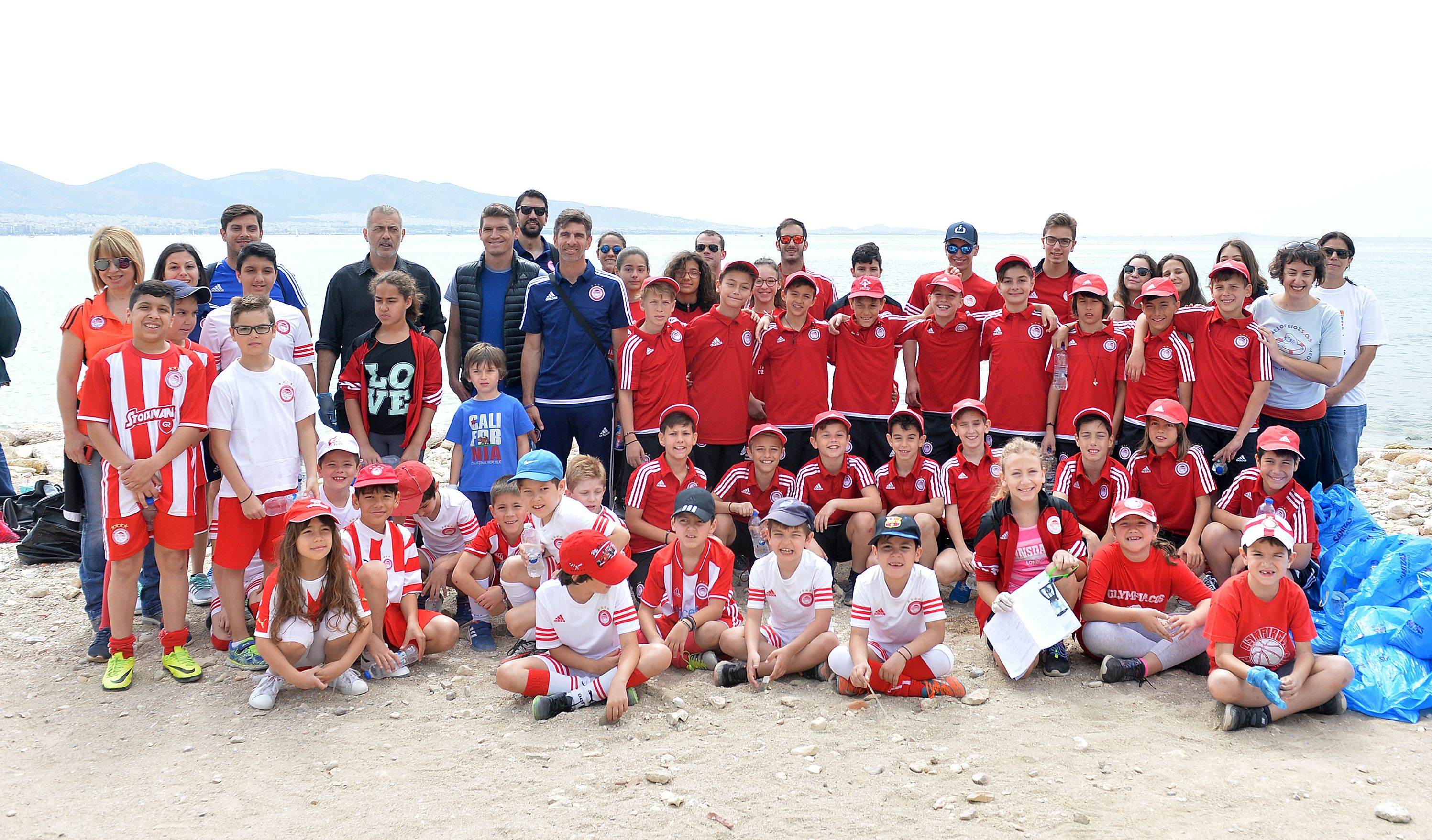 Καθαρισμός της Φρεαττύδας από την οικογένεια του Ολυμπιακού!