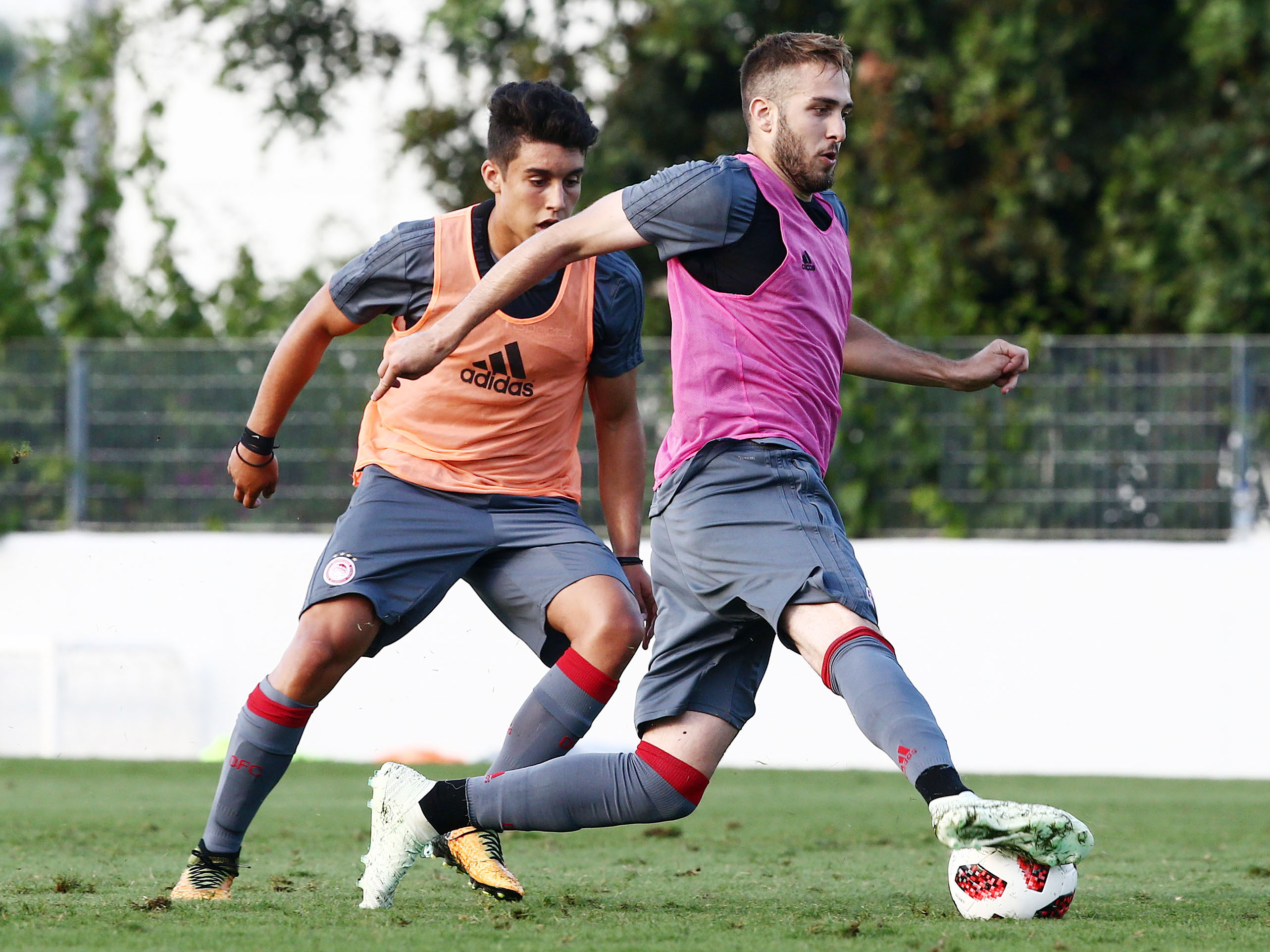 Δουλεύουμε με μεγάλη ένταση στο Ζέεφελντ