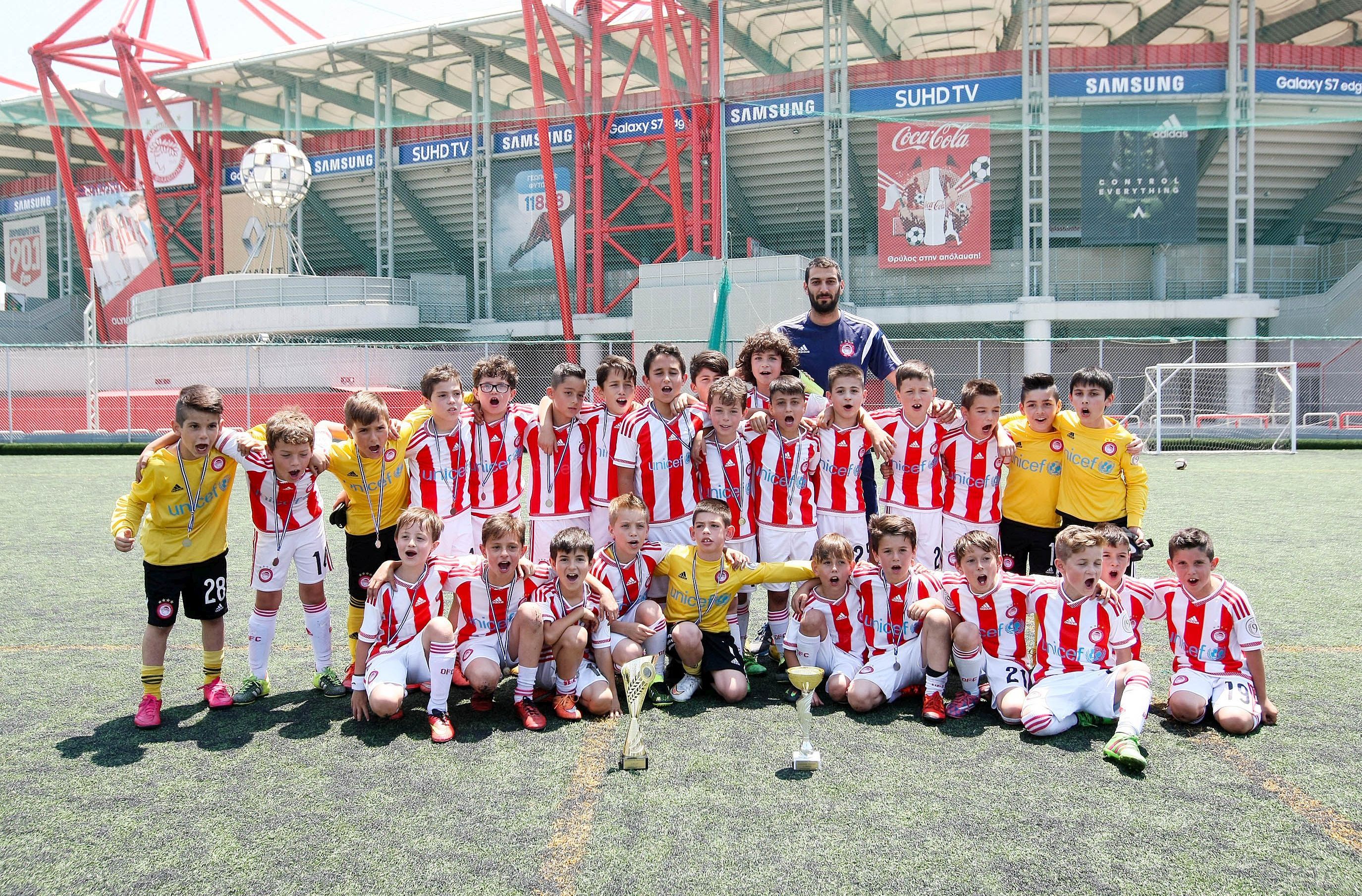 Φινάλε γιορτή για Κ-8, Κ-9!