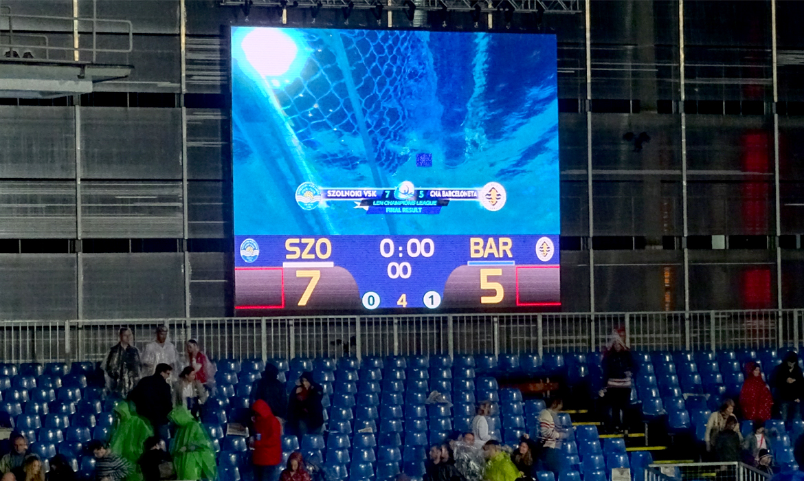 Με την Ζόλνοκ στον ημιτελικό!