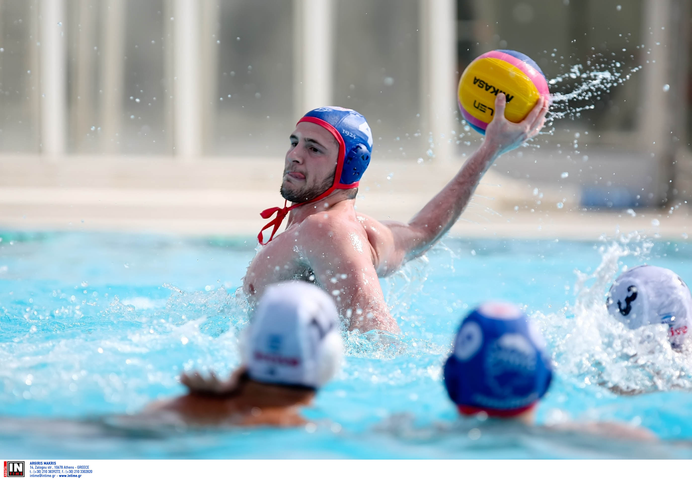 Απόλυτος ο Θρύλος!