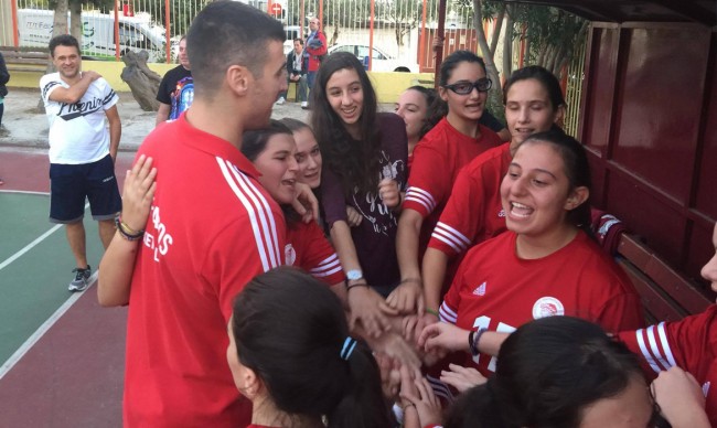 Η παρουσία των Νεανίδων