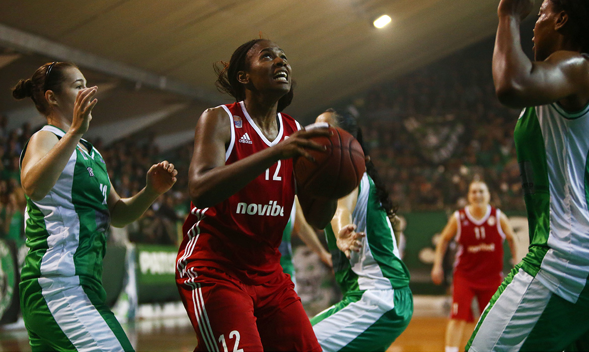 Τζόνσον: «Η άμυνα το όπλο μας»